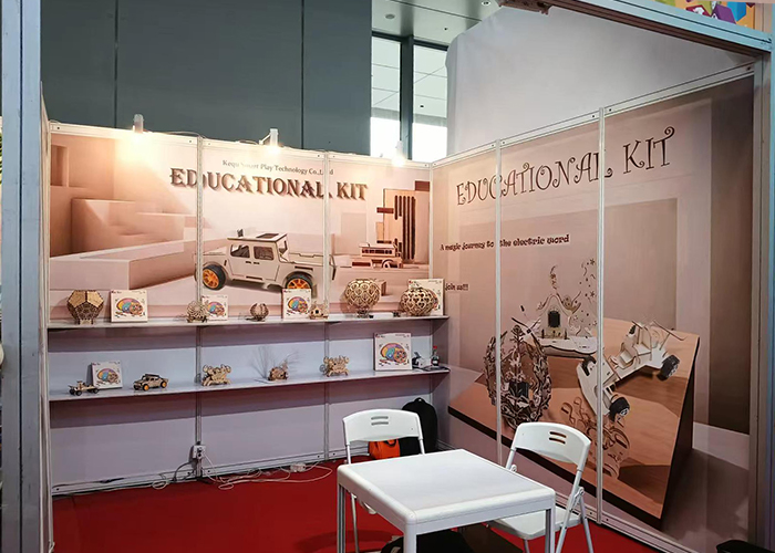 Kequ Presents Wooden Coding Toys at Shenzhen Fair, Exploring a New Direction in STEAM Education